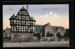 AK Giessen, Altes Schloss Mit Alter Kaserne  - Giessen