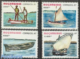 Mozambique 1997 Boats 4v, Mint NH, Transport - Ships And Boats - Barcos