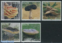 Malta 2009 Mushrooms 5v, Mint NH, Nature - Mushrooms - Funghi