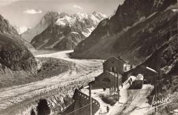 74-CHAMONIX MONT BLANC LE MONTENVERS ET LA MER DE GLACE-N°T5277-G/0197 - Chamonix-Mont-Blanc