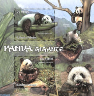 Sao Tome/Principe 2011 Panda 2v M/s, Mint NH, Nature - Animals (others & Mixed) - Pandas - Sao Tomé Y Príncipe