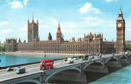 R331097 London. Houses Of Parliament And Westminster Bridge. A. V. Fry. 1966 - Autres & Non Classés