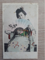 Japon FEMME EN COSTUME TRADITIONNEL  DEBUT 1900 E - Kyoto