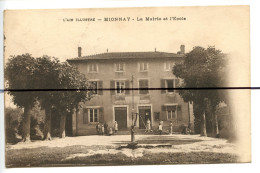 CPA . AIN. D01. Mionnay . La Mairie Et L'école . - Non Classés