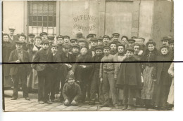 Carte Photo A Identifier  .CPA. Des Enfants Qui Posent Pour La Photo. Ecole ??  Ouvriers Devant Usine ?? - Fotografie