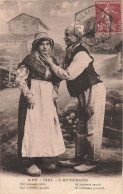 63-AUVERGNE FOLKLORE COSTUMES-N°T5285-H/0141 - Sonstige & Ohne Zuordnung