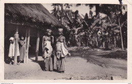 GUINEE JEUNES FILLES SOUSSOUX - Guinée