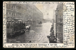 AK Berlin-Kreuzberg, Yorkstrasse Am 14. April 1902 Nach Einem Wolkenbruch überflutet  - Inundaciones