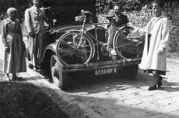 Photo Vintage Paris Snap Shop -voiture Car Bicyclette Bicycle - Coches