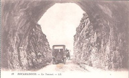 X9759 LOT ROCAMADOUR LE TUNNEL AUTOBUS A L' ENTREE DU TUNNEL CAR AUTOCAR BUS - Rocamadour