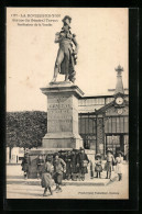 CPA La Roche-sur-Yon, Statue Du Général Travot  - La Roche Sur Yon