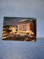 Chianciano Terme-piazza Italia-notturno-fg-1974 - Voitures De Tourisme