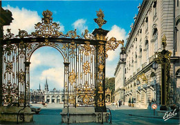 54 - Nancy - La Place Stanislas - Grilles En Fer Forgé De Jean Lamour - Le Grand Hotel - Le Théatre - CPM - Voir Scans R - Nancy