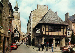 22 - Dinan - La Maison Du Tourisme Et La Tour De L'Horloge - Automobiles - CPM - Voir Scans Recto-Verso - Dinan