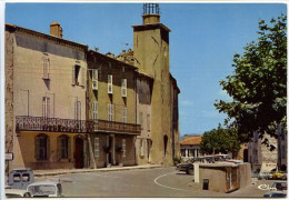 CPSM  10.5 X 15 Var  ROQUEBRUNE-SUR-ARGENS La Place De La République  Boucherie Charcuterie  Citroen 2CV Renault 4L - Roquebrune-sur-Argens