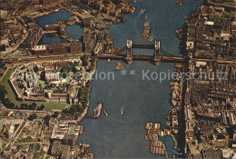 72350589 London Tower Of London And Tower Bridge Air View - Sonstige & Ohne Zuordnung