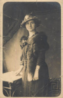 Social History Souvenir Real Photo Elegant Lady Hat Fur Coat - Fotografie