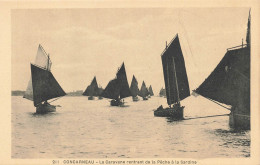 CONCARNEAU : LA CARAVANE RENTRANT DE LA PECHE A LA SARDINE - Concarneau