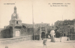 CONCARNEAU : LE PONT - LES PORTES DE LA VILLE CLOSE - Concarneau