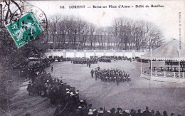 56 - Morbihan -  LORIENT - Revue Sur La Place D Armes - Defilé Du Bataillon - Lorient