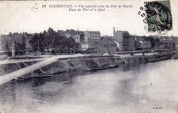 92 - Hauts De Seine - COURBEVOIE - Vue Generale Prise Du Pont De Neuilly - Place Du Port Et Le Quai - Courbevoie