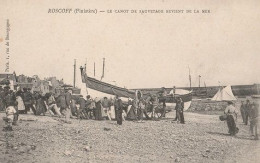 ROSCOFF - Le Canot De Sauvetage Revient De La Mer - CPA TBon état - Roscoff