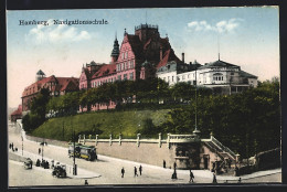 AK Hamburg-St.Pauli, Strassenbahn Passiert Die Navigationsschule  - Strassenbahnen