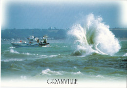 Granville - La Sortie Du Port Par Gros Temps - Granville