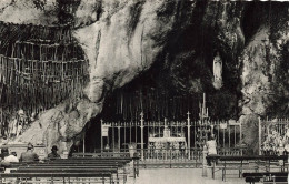 LOURDES : LA GROTTE - Lourdes