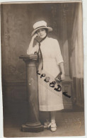 CPA - PHOTO - 34 - MONTPELLIER - Portrait Jeune Femme - MODE - CHAPEAU - 1919 - Photo Bras - Montpellier