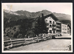 AK Parpan, Strassenpartie Am Hotel Alpina  - Parpan