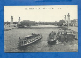 CPA - 75 - Paris - Le Pont Alexandre III - Bateaux Touristiques - Non Circulée - Ponts