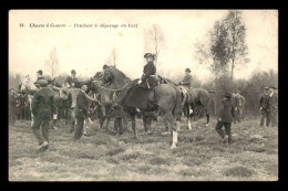 CHASSE - CHASSE A COURRE - PENDANT LE DEPECAGE DU CERF - Jacht