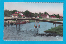 VIEUX BOUCAU  LA PASSERELLE ET L'ABRI COTIER - Vieux Boucau