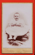 01165 / ⭐ Photo CDV ROMILLY-sur-SEINE 10-Aube ◉ Photographe SAVARY Près Casino ◉ Bébé Fillette Avec Grande Robe - Anonyme Personen