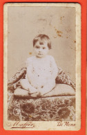 01153 / ⭐ Photo CDV LA MURE 38-Isere 1900s ◉ Photographie MAFFER 41 Rue CALEMARD ◉ Bébé Fille Assise Sur Un Canapé - Personnes Anonymes