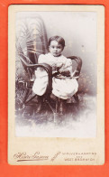 01130 / ⭐ Photo CDV WOLVERHAMPTON Staffordshire 1890s ◉ Bébé Baby Chaise ◉ Atelier Artist Hernri GASCON Redmbrandt House - Personnes Anonymes
