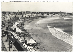 85   Les Sables D'olonne -  Le Remblai Et La Plage - Sables D'Olonne