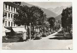 31  LUCHON     LES  ALLEES  D  ETIGNY  LE PORT  DE  VENASQUE  (VOITURES  ANCIENNES  ARONDE SIMCA  FREGATE  RENAULT) - Luchon