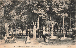 FRANCE - Allevard Les Bains - Le Parc - Animé - Carte Postale Ancienne - Allevard