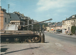 BELGIQUE - HOUFFALIZE - CPSM : Place Roi Albert - Tank Tigre - Houffalize