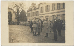 MILITARIA. CARTE PHOTO   A IDENTIFIER  REMISE DE MEDAILLE - Altri & Non Classificati