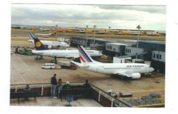 POSTCARD   PUBL BY  BY C MCQUAIDE IN HIS AIRPORT SERIES  LONDON HEATHROW   CARD NO  38 - Aerodromi