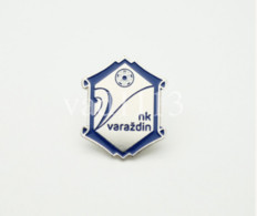 Badge Pin: European Football Clubs Croatia -   " NK Varazdin " - Fussball