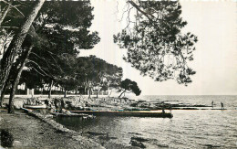 83 - BOULOURIS - PROMENADE DU BORD DE MER - Boulouris