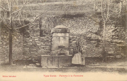 CORSE   Type Corse  Femme A La Fontaine - Otros & Sin Clasificación