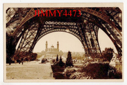 CPA - PARIS En 1934 - Sous La Tour Eiffel - Dans Le Fond Le Trocadéro - Edit. D'Art YVON Paris - Eiffelturm