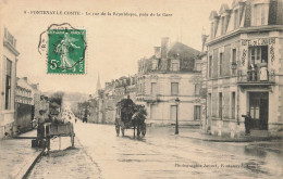 Fontenay Le Comte * La Rue De La République , Près De La Gare * Hôtel De L'Univers - Fontenay Le Comte