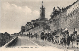 86 - POITIERS Notre-Dame Des Dunes Animée - Poitiers
