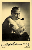 CPA Schauspieler Carl Raddatz, Portrait Mit Pfeife, Autogramm - Actores